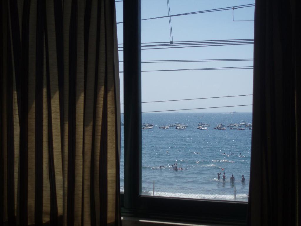 Albergo Delle Rose ปอซซุออลี ภายนอก รูปภาพ