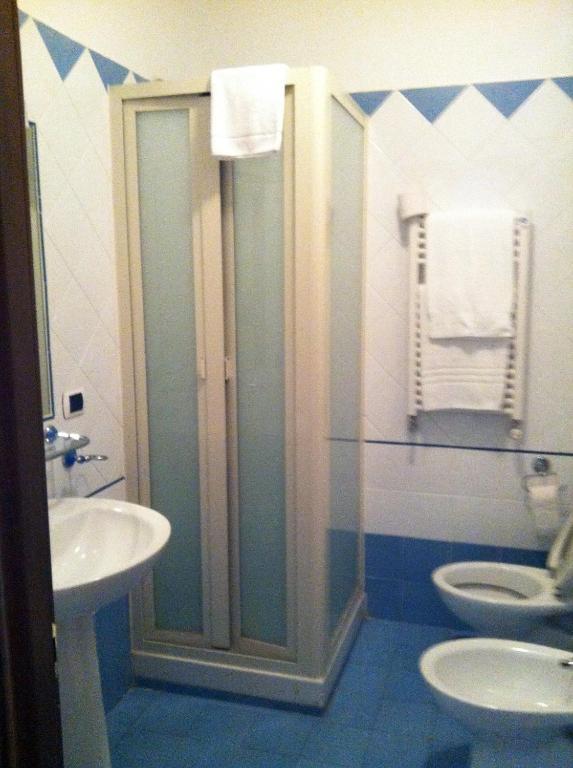 Albergo Delle Rose ปอซซุออลี ห้อง รูปภาพ